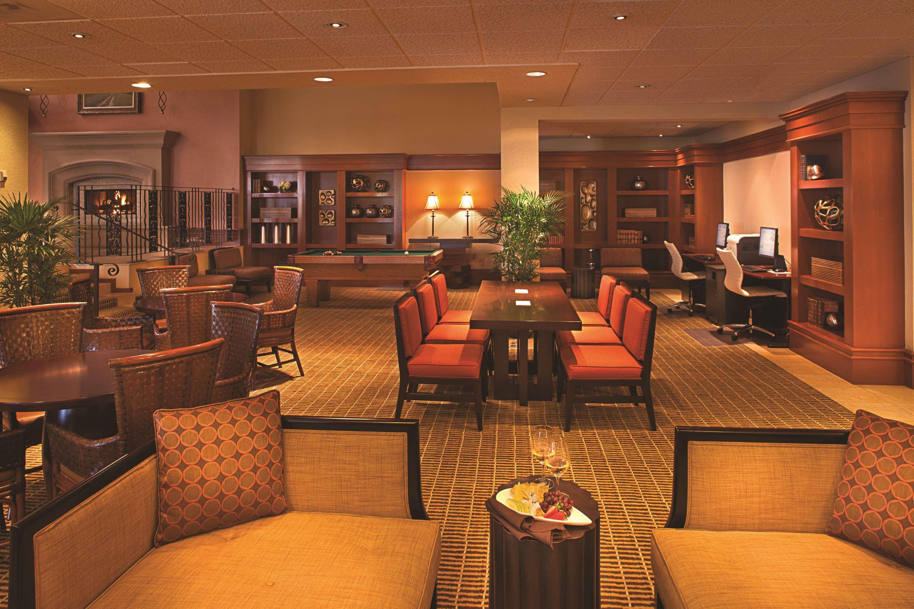 Doubletree By Hilton Sonoma Wine Country Hotel Rohnert Park Exterior photo