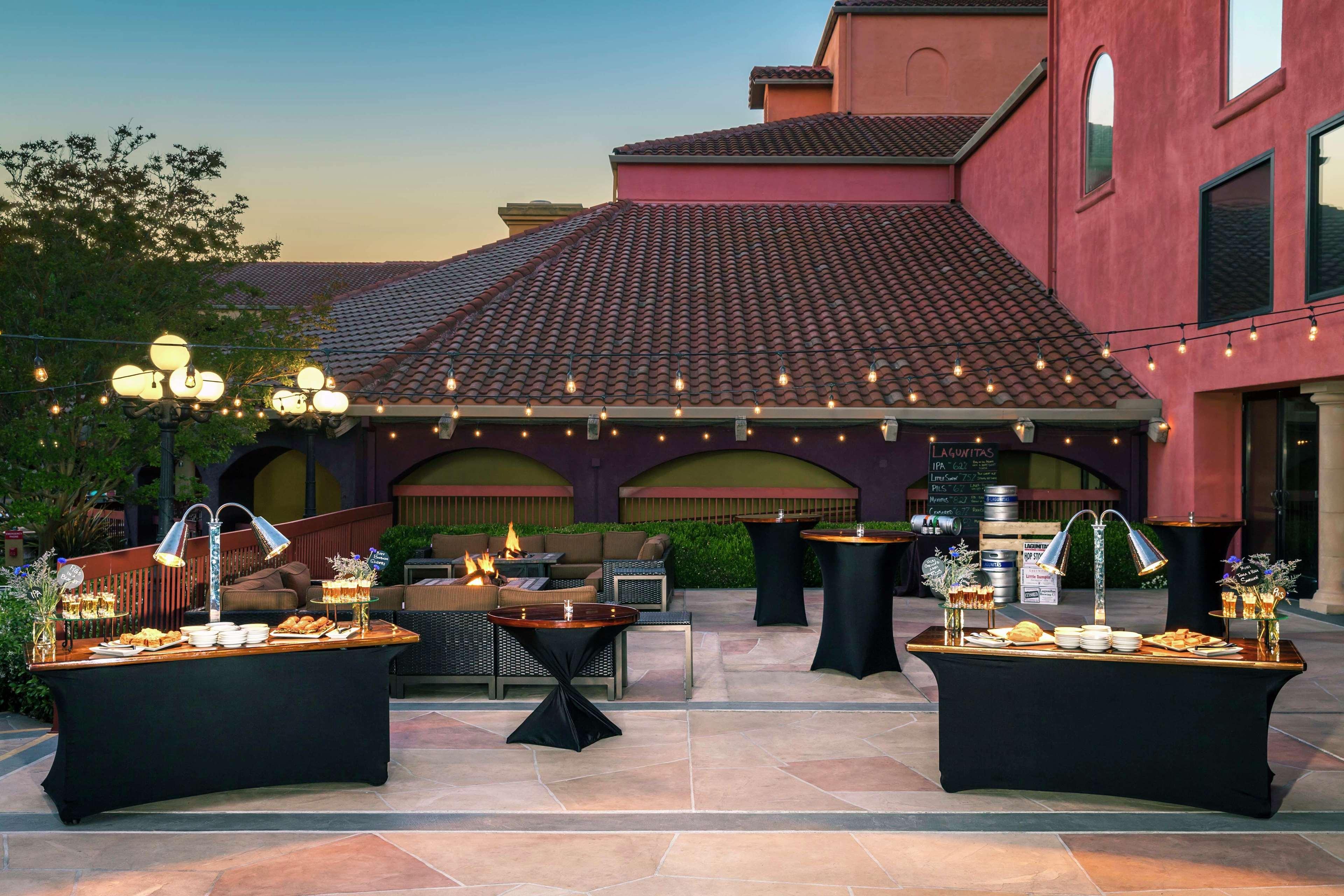 Doubletree By Hilton Sonoma Wine Country Hotel Rohnert Park Exterior photo