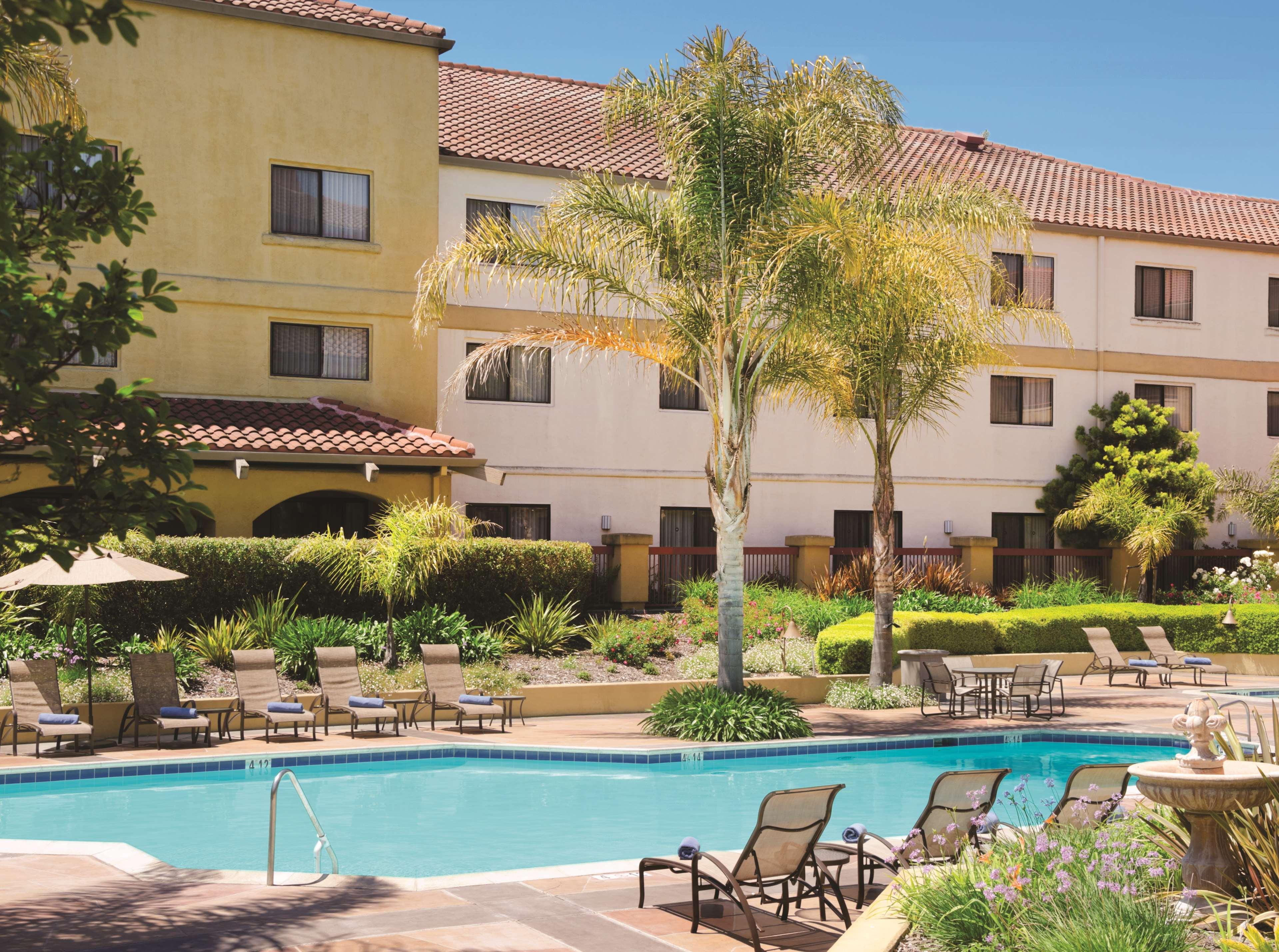 Doubletree By Hilton Sonoma Wine Country Hotel Rohnert Park Exterior photo