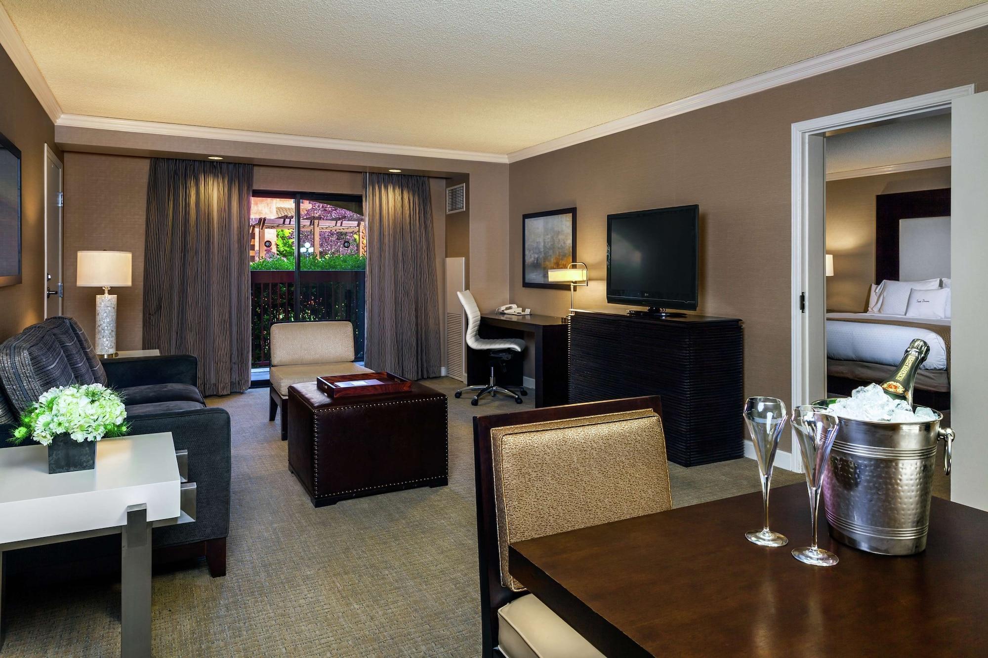 Doubletree By Hilton Sonoma Wine Country Hotel Rohnert Park Exterior photo