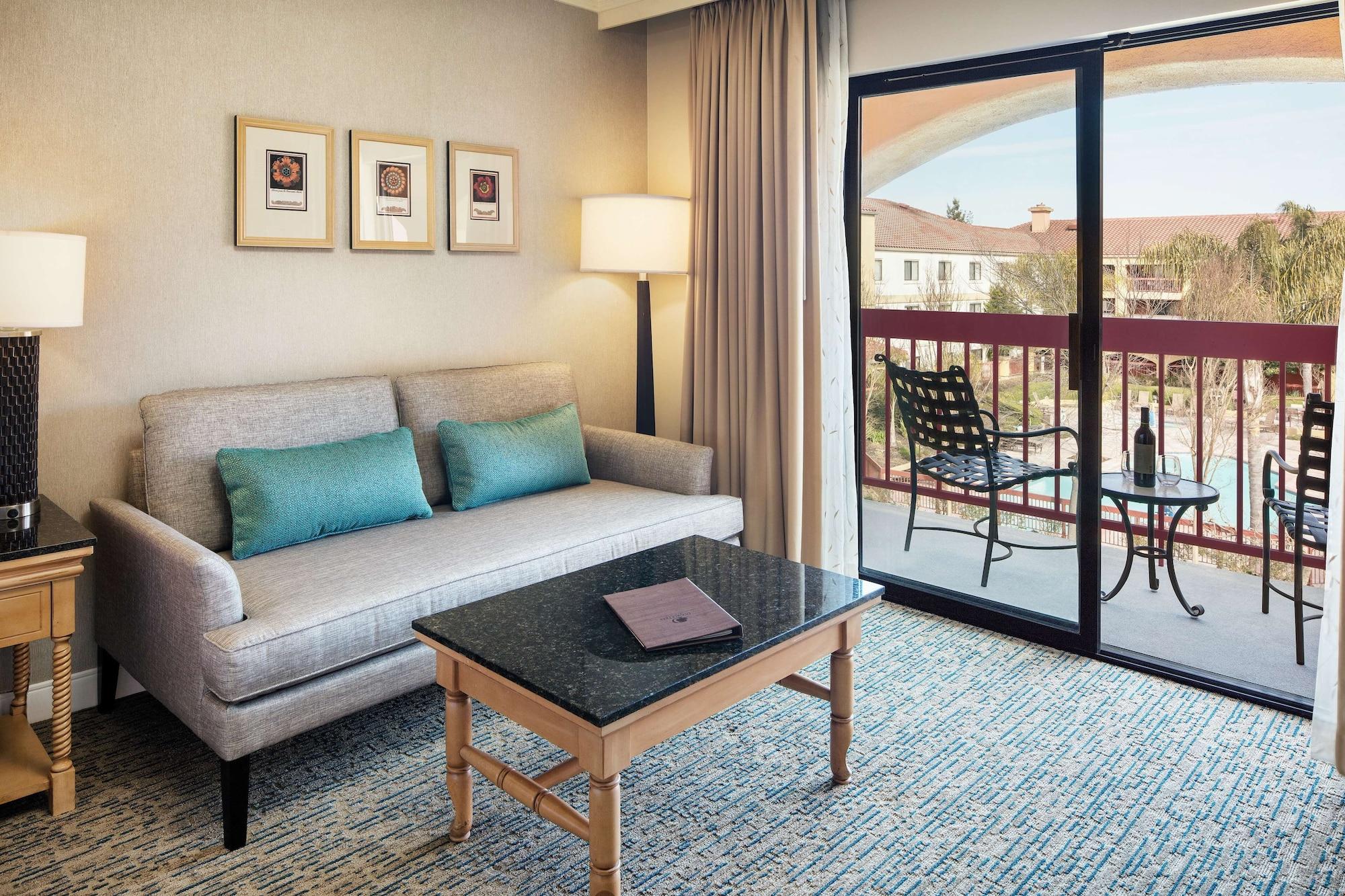 Doubletree By Hilton Sonoma Wine Country Hotel Rohnert Park Exterior photo