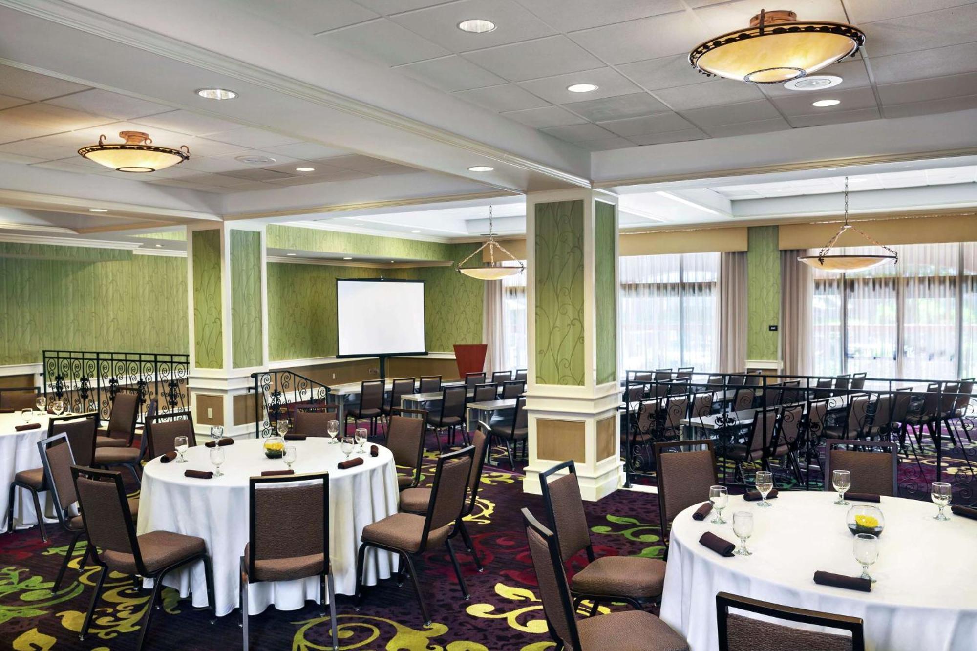 Doubletree By Hilton Sonoma Wine Country Hotel Rohnert Park Exterior photo