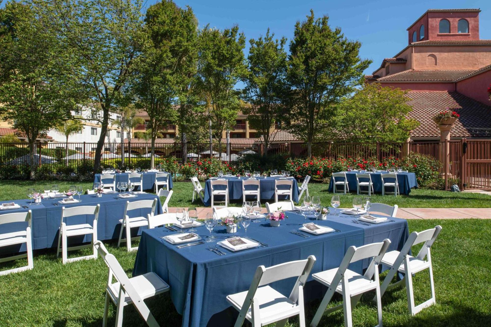 Doubletree By Hilton Sonoma Wine Country Hotel Rohnert Park Exterior photo
