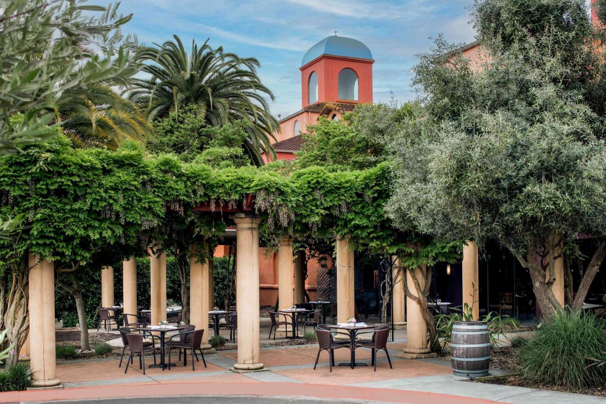 Doubletree By Hilton Sonoma Wine Country Hotel Rohnert Park Exterior photo